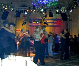 Salsa im Alten Kurhaus (anklicken zum Vergr��ern, mit ALT+F4 wieder schliessen)