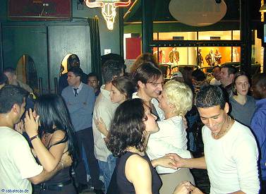 Salsa im Tacos in Bonn - anklicken zum Vergr��ern - click to enlarge