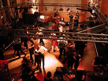 Salsa im Casa Latina (anklicken zum Vergr��ern, mit ALT+F4 wieder schliessen)