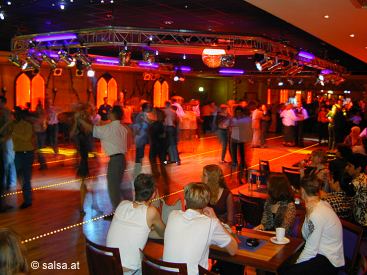 Salsa in der Tanzschule Siebenh�ner, Hagen (anklicken zum Vergr��ern, mit ALT+F4 wieder schliessen)